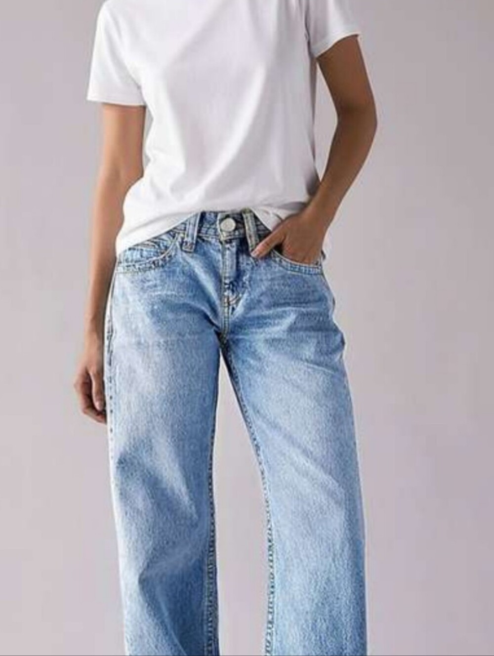 Flamingals Muse Barrel Leg Blue Jeans Size 24 BNWOT $69 Comfy & Soft Denim!